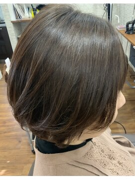 カミイロキレイ 柔らか丸みボブ