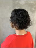 ショート　ボブ　くせ毛　ふわふわカール　インナーカラー
