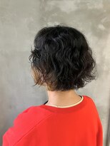 アタッカ(atacca)&nbsp;ショート　ボブ　くせ毛　ふわふわカール　インナーカラー