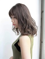 ルティア 池袋(Lutia) ベージュカラーが可愛い