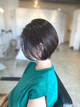 フレイムスヘアデザイン(FRAMES hair design) 襟足すっきり♪前下がりショートボブ☆
