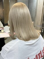 サンク 原宿 表参道(cinq)&nbsp;ミルクティーベージュカラー長めボブ切りっぱなしピンクベージュ