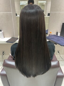 クララ ヒロシマセカンドフロア(CLALA Hiroshima 2nd floor) スタイリスト田邉髪質改善トリートメント