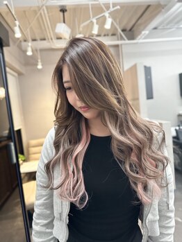 エレクシィ(ELEXY)の写真/ダメージレスにこだわったカラー施術や髪質改善トリートメントで思い通りのデザインを楽しめる♪