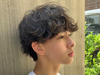 マグ カーネ バイ フィフス(Mag KANE by fifth)の写真/《柔らかい質感を求めるなら、波巻きスパイラルパーマが◎》自宅でも再現性あるデザインをご提案*[メンズ]
