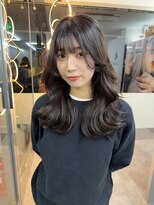 ラ キング(LA KING)&nbsp;ウルフカットイメチェンホワイトブロンド外ハネボブ美髪