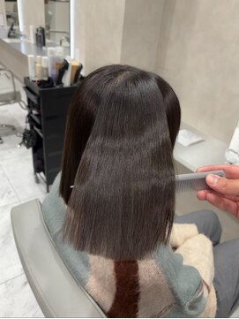 キング(K!ng) 縮毛矯正髪質改善ハイライトレイヤーカット枚方美容室エクステ