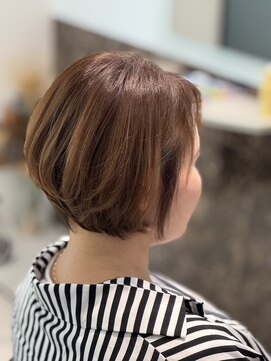 ビジョルノ つくばみどりの店(Begiorno) 20代30代40代前下がり小顔補正立体カット