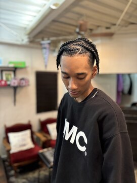 ビーバイエイトジェンツ(Bee by EIGHT GENTS) MEN’S HAIR/波巻ツイストスパイラル/フェザーパーマ/心斎橋