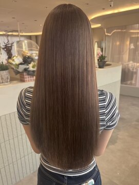 ビビバイベル(BiVi by BHEL) 桑名ロングレイヤーカットハッシュカット透明感カラー重めロング