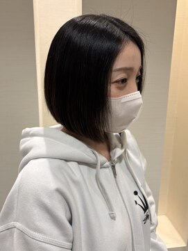 ディックス 浜野店(dix) 乾かすだけでまとまる◎艶カラーの大人ミニボブ