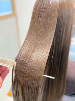 シャルマン 六町(CHARMANT)の写真/六町で感動する美髪体験◎平日希望ならこちらがおすすめ⇒【平日限定・髪質改善】美髪ケラチンケア