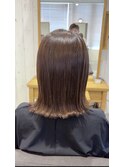 切りっぱなし外はねボブ