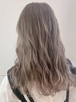 アルバム 新宿(ALBUM SHINJUKU)&nbsp;ハイトーンミルクティーグレージュ_毛先パーマ_ba259202