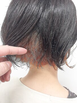 ガーランドウメダ(Garland umeda) ショートボブ・インナーカラー-360