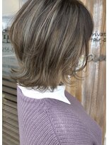 バンビ プライベート サロン(Bambi private salon)&nbsp;レイヤーアッシュグレーハイライト*ミディアムウルフBambi松平愛