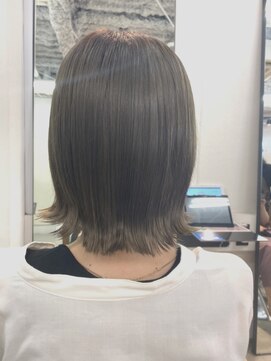 ナンバースリー 溝の口店(Number Three) 切りっぱなしボブ