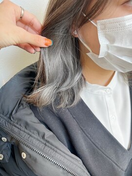 アクトゥス(AEQUITAS) イヤリングカラー×ホワイトグレー