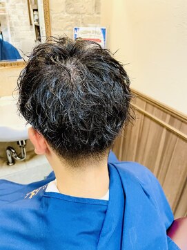 ミリオンバックス 上野(Million Bucks) 韓国マッシュ/ダークアッシュ/ニュアンスパーマ/スペインカール