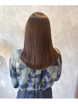 アルエ(a.r.e) ブリーチ無しのグレージュカラー