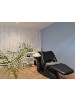 爽やかで開放的な雰囲気が魅力な"海"をイメージしたシャンプーブースなので、心落ち着く時間が過ごせます◎