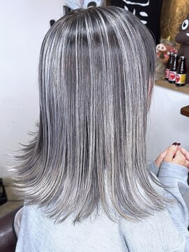 ブレイズヘアー(BLAZEhair) 【産休中カラー】ホワイトバレイヤージュ×ブリーチ２回