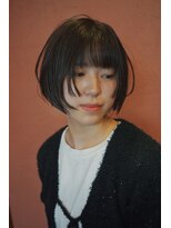 チヴォリ(CIVOLI)&nbsp;透明感ナチュラルボブ×オフブラック