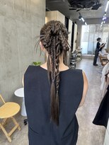 バド(bado)&nbsp;ヘアセット/お呼ばれヘア/パーティーヘア/カチモリヘア