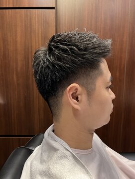 戸越銀座　ツーブロ　バーバー