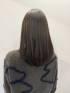 ワンコンセプト(ONE CONCEPT) 透明感とツヤ感出るトレンドカラーモカブラウン