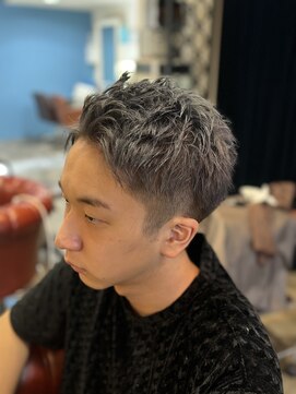 ホーミー(Homie) 【透けるシルバー】ホワイトアッシ×ショートベリーショート