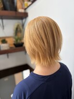 サーティーン(THIRTEEN) 金髪外ハネボブ(30代)