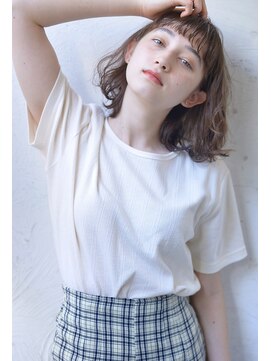 ロイジー(roijir) roijirイルミナインナーカラーxスパイラルxセンシュアルショート