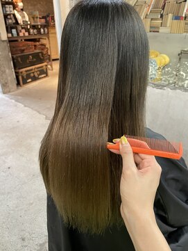 ロイジー(roijir) 【roijir 表参道】髪質改善×ダークブラウン