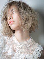 カバーヘア ブリス 戸田公園西口店(COVER HAIR bliss) ホワイトブリーチくせ毛風ボブショートv戸田公園10代20代30代