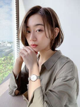 ウッグラ(wuggla) くびれヘア/レイヤーヘア/顔まわりカット