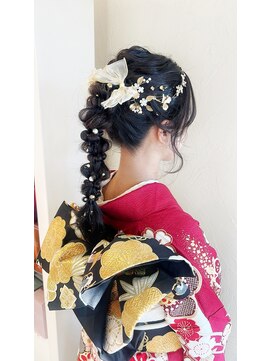 ラシェンテ エイジア 高槻(La Sente Aja) 成人式卒業式結婚式のお呼ばれに　デザインポニーテール