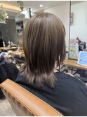 グレイベージュ×ハイライト
