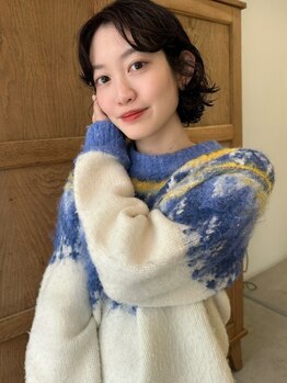 シーク(seek)の写真/自宅でラフに決まる再現性が癖になる！簡単なのにグッとオシャレになる似合わせパーマが魅力を引き立てます