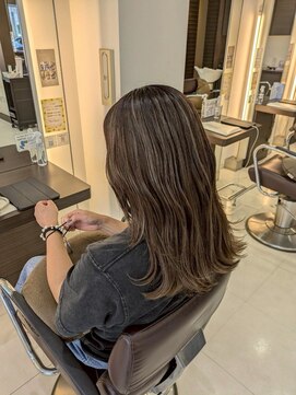 ブルーテーフ(Bleu Terre) 盛岡市本宮　【白髪ぼかしハイライトグレージュ】30代40代◎