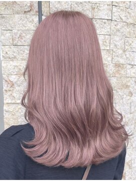 ルーブ トウキョウ(Loob. TOKYO) 池袋東口ハイトーンカラーピンクベージュチェリーレッドレイヤー