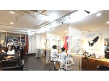 アイナヘア(aina HAIR)の雰囲気(プライベート空間なセット面、メンズカットとパーマも自信有り。)