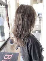 ブレイズ ザ サロン(BLAZE THE SALON)&nbsp;透け感たっぷり☆濃いめカーキグレージュ【BLAZE 大庭】