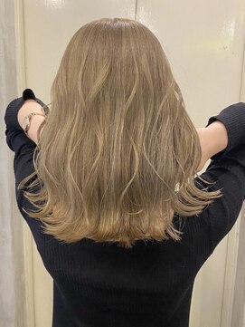 ソース ヘア アトリエ 京橋(Source hair atelier) ハイトーンベージュ