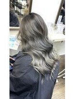 ユートピア(U topia)&nbsp;バレイヤージュ/ハイライト/シルバーカラー/アースカラー