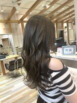ラグーン(LAGOON)&nbsp;カーキベージュオリーブアッシュインナーカラー前髪カット
