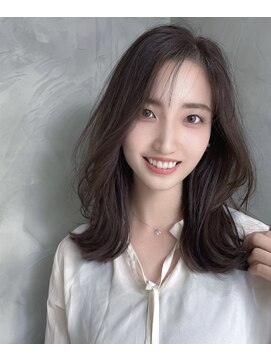 ヘアリゾートハピネス 韓国風♪リラックス外はねミディ