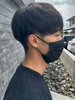 ヒュイル バイ ニアウ(Hwyl by Niau)&nbsp;メンズマッシュパーマナチュラルパーマニュアンスパーマ眉毛