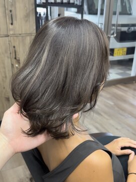 ヴィフ 大船(VIF) レイヤーカットくびれヘアカットハイライトカラーケアブリーチ