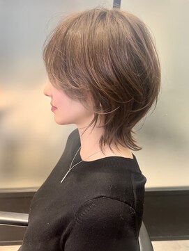 ダブルトーキョー シブヤ(W-TOKYO SHIBUYA) くびレイヤーウルフひし形小顔　ウルフカット